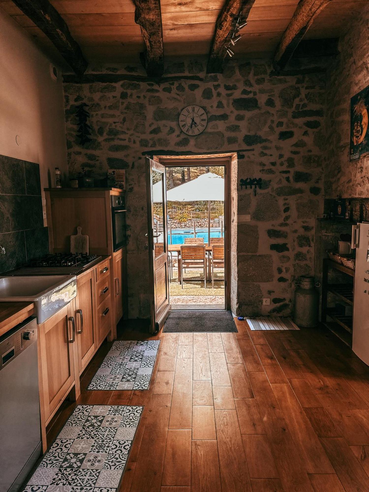 Gite Le Relais De La Diligence Saint-Lazare Esterno foto